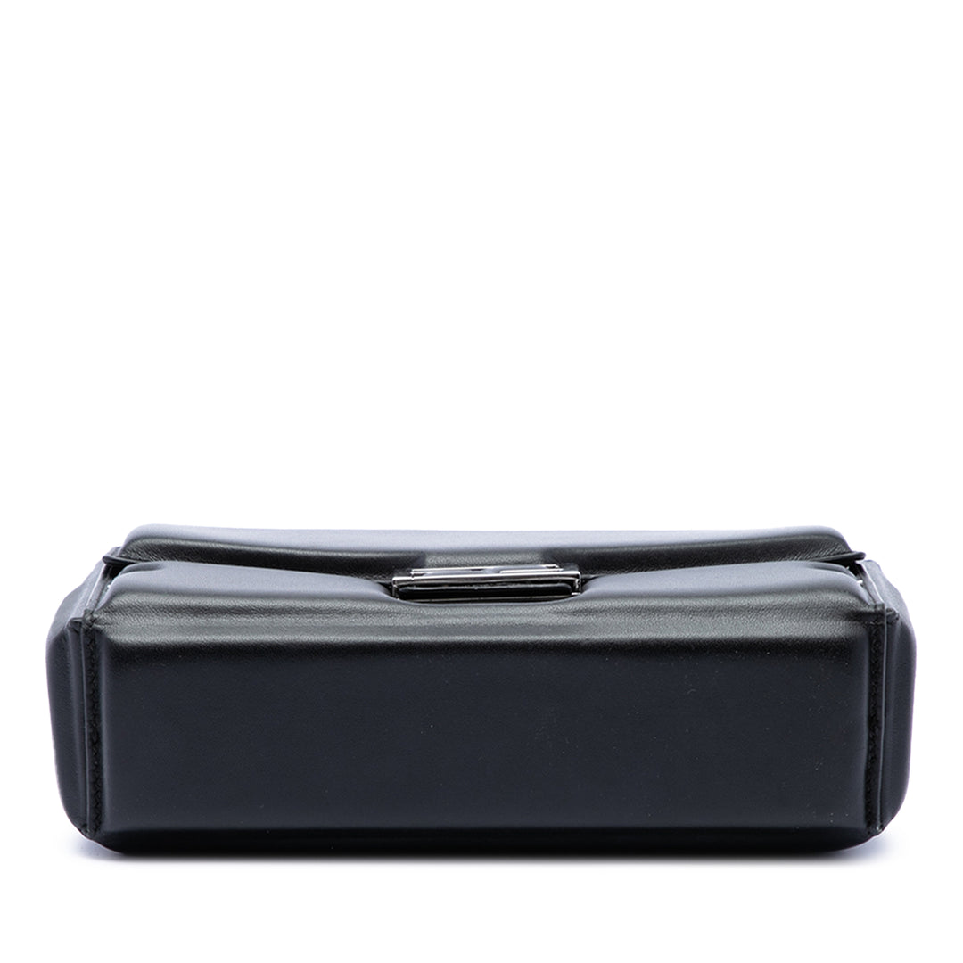 Fendi Souple Trunk Baguette Sac Noir – vue 3 – GABY PARIS