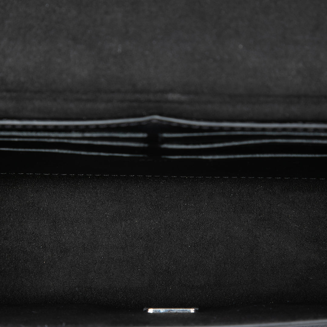 Fendi Souple Trunk Baguette Sac Noir – vue 4 – GABY PARIS