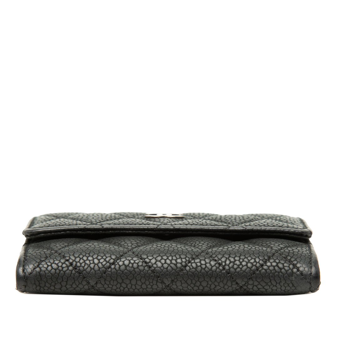 Chanel CC Matelassé Caviar à rabat Card Holder