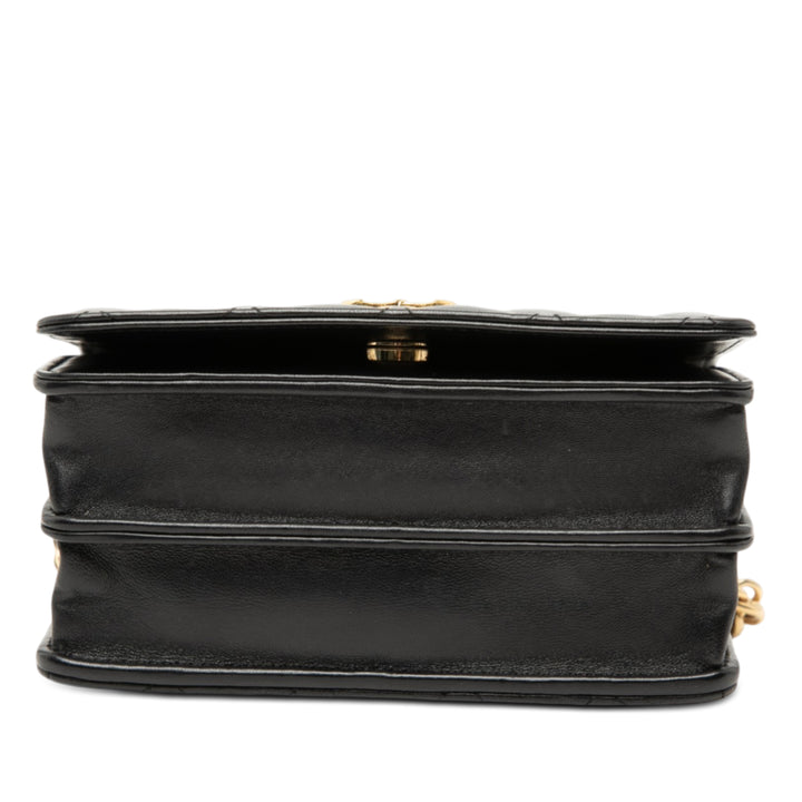Chanel Mini CC Matelassé Cuir d’agneau Bijoux Wallet on Chain