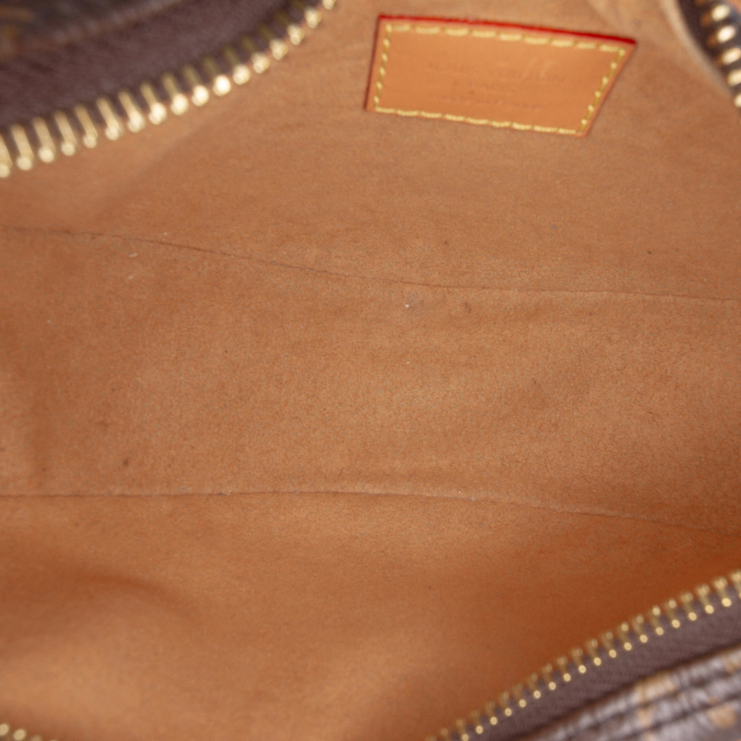 Louis Vuitton Loop Toile Monogram