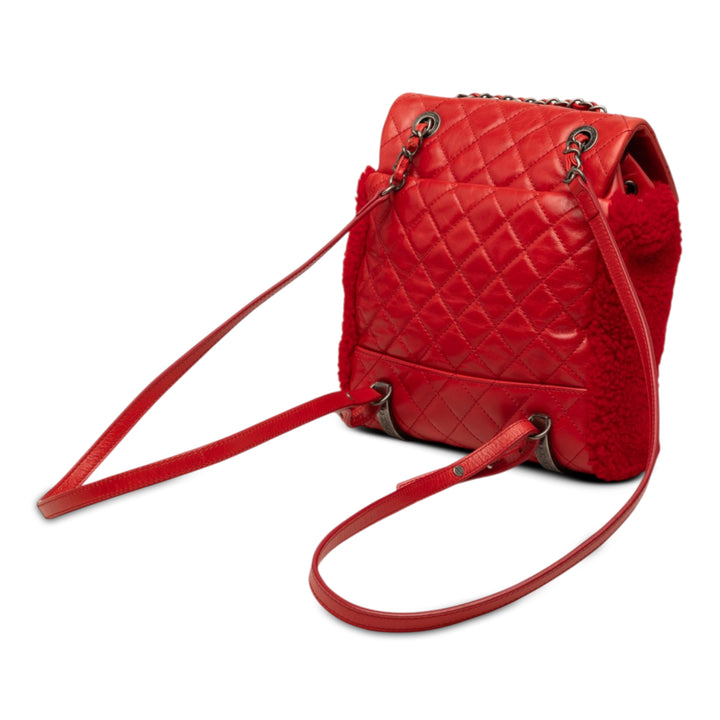Chanel Shearling et Glacé Mountain Sac à dos Petit Cuir de veau Rouge – vue 2 – GABY PARIS