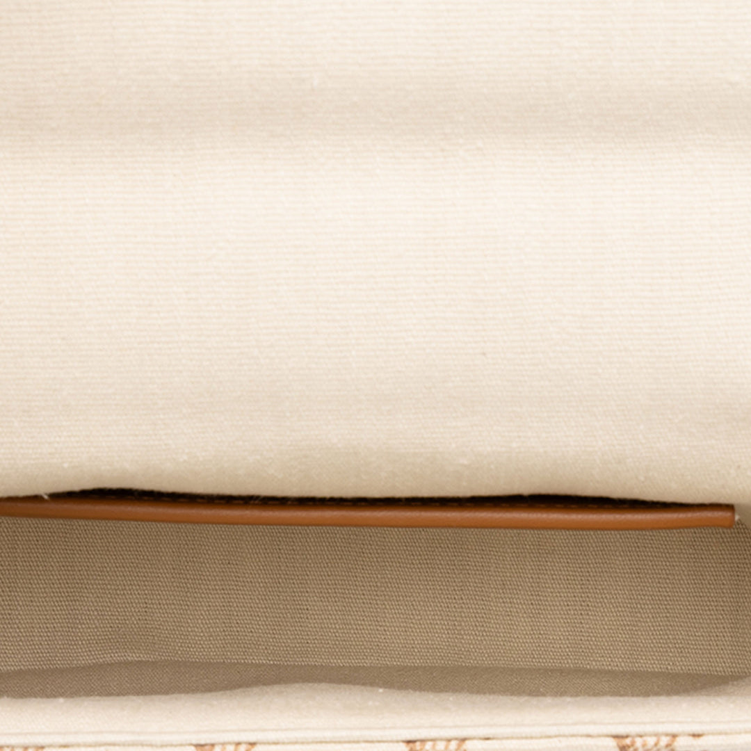 Celine Sac porté épaule Triomphe Matelasse Monochrome Chaîne Beige – vue 4 – GABY PARIS
