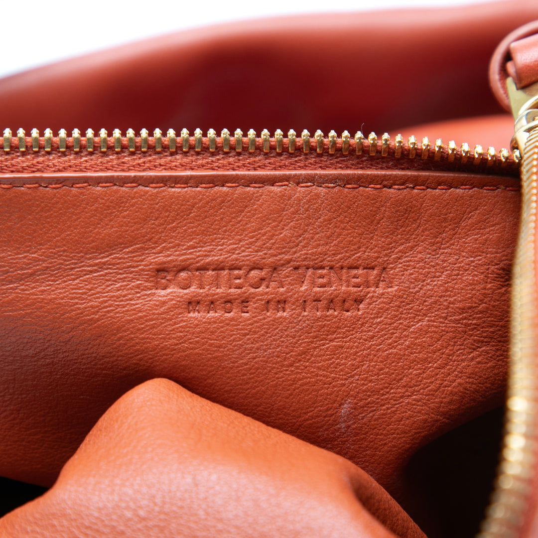 Bottega Veneta Sac à main Double Knot Mini Cuir de veau Orange – vue 5 – GABY PARIS