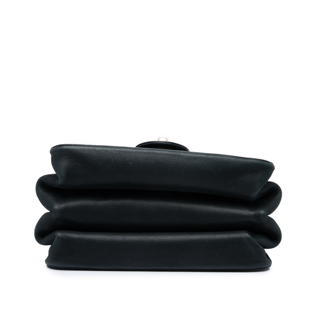 Chanel Matelassé Straight Lined à rabat Mini Cuir de veau Noir