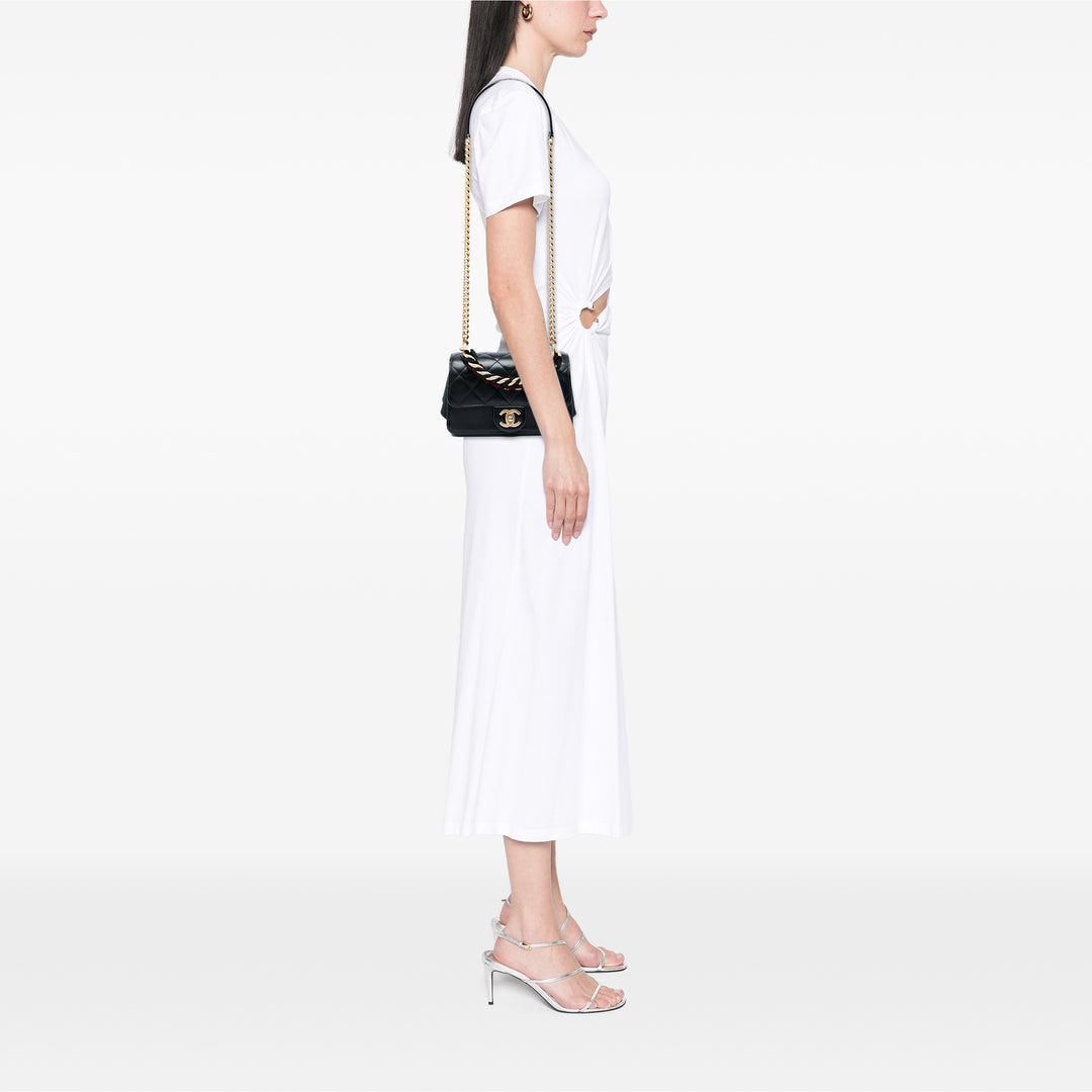 Chanel Matelassé Straight Lined à rabat Mini Cuir de veau Noir