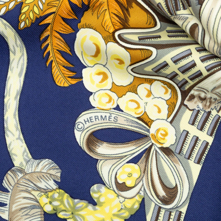 Hermès Chapeau! Foulard 90 Bleu – vue 5 – GABY PARIS