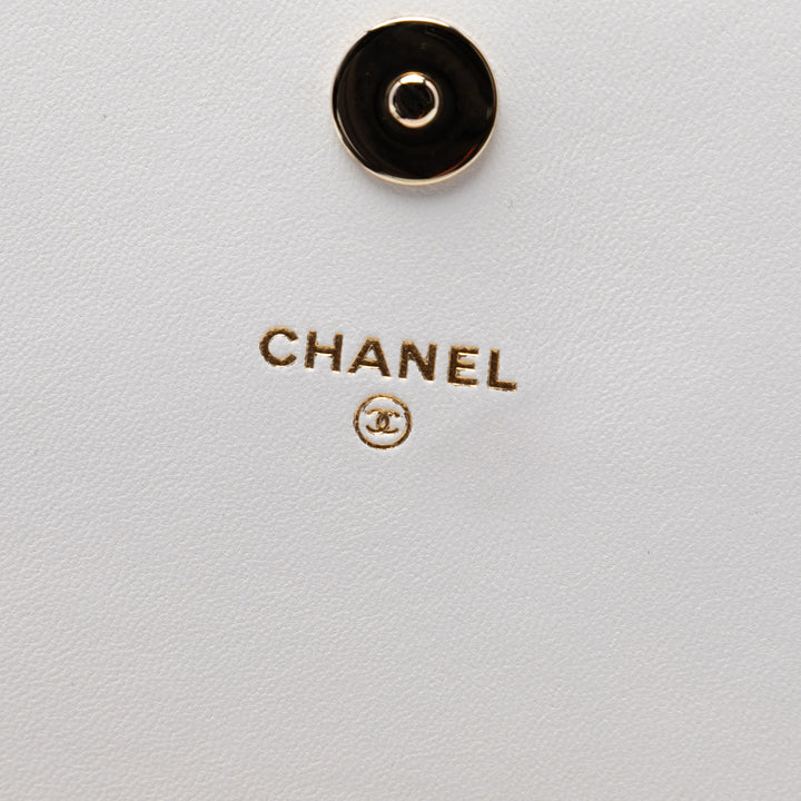 Chanel Matelassé Cuir d’agneau Book Wallet on Chain