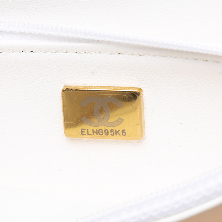 Chanel Matelassé Cuir d’agneau Book Wallet on Chain