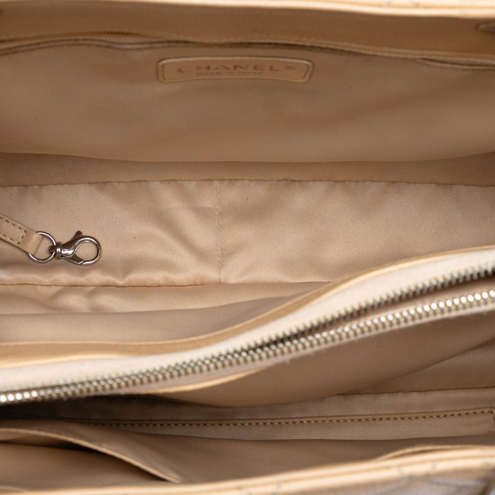 Chanel Caviar Grand Shopping Cabas