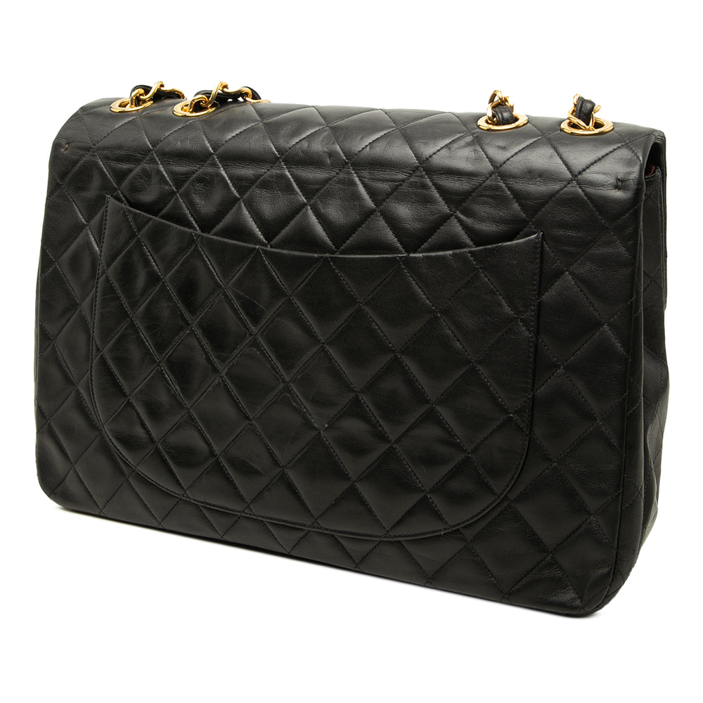 Chanel Sac porté épaule Classic Rabat simple Maxi Cuir d'agneau Noir – vue 2 – GABY PARIS