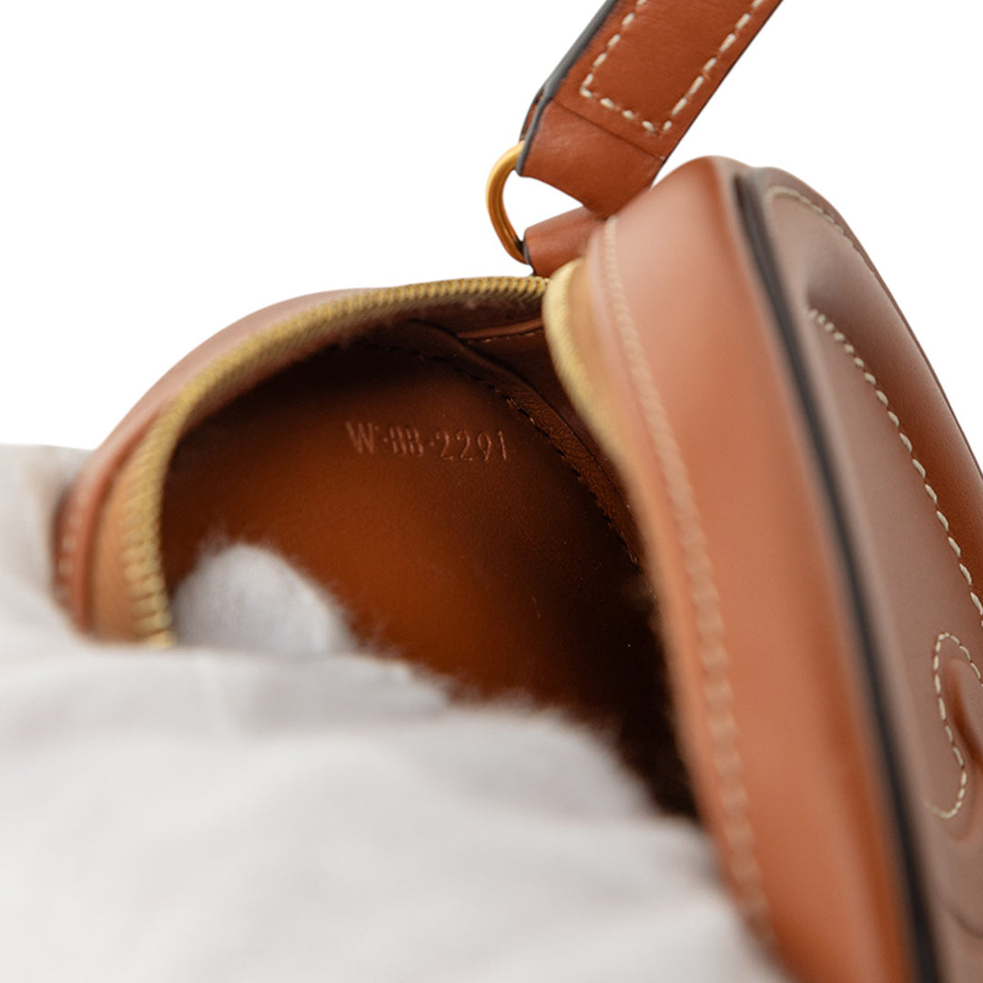Celine Small Cuir de veau Cuir Triomphe Oval Sac porté croisé