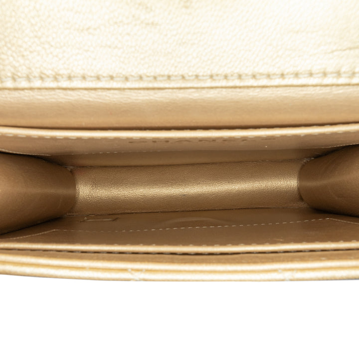 Chanel Small Cuir d’agneau Chic Pearls Flap Doré