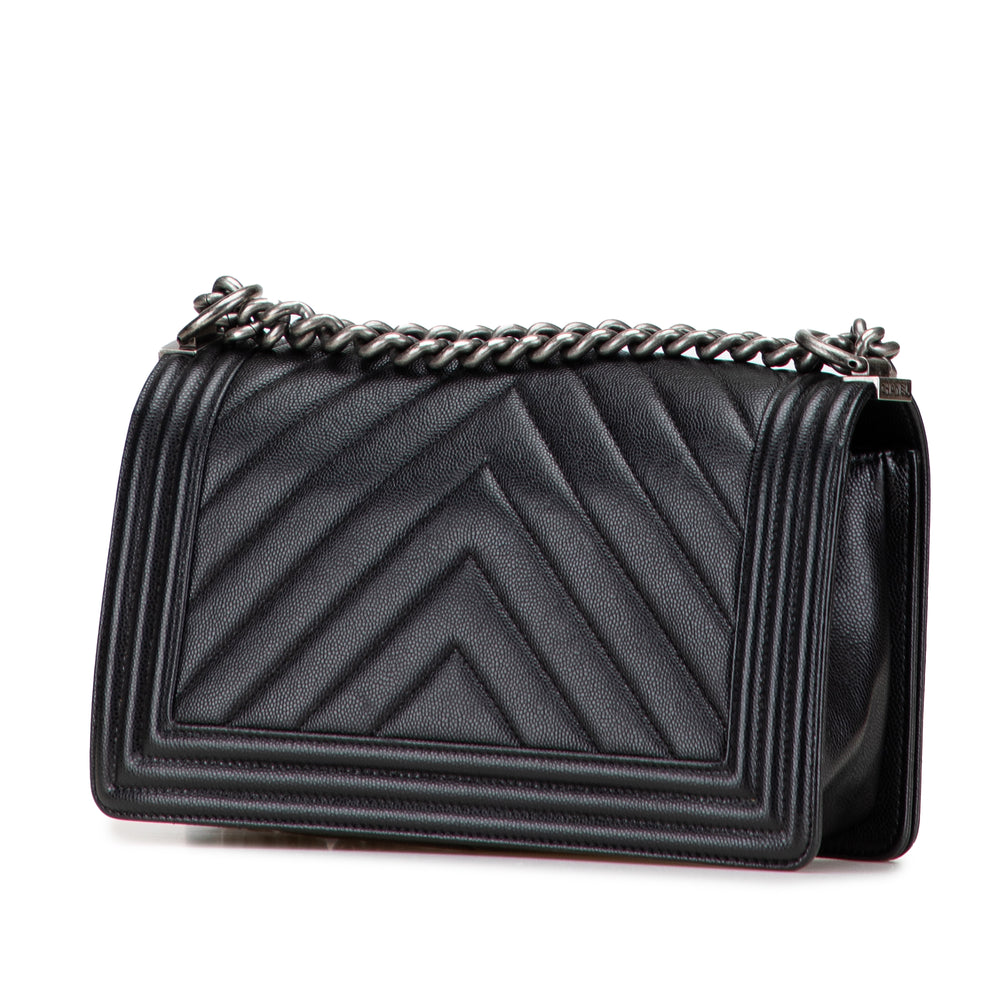 Chanel Old Medium Chevron Caviar Boy Flap Noir – GABY PARIS Authentique