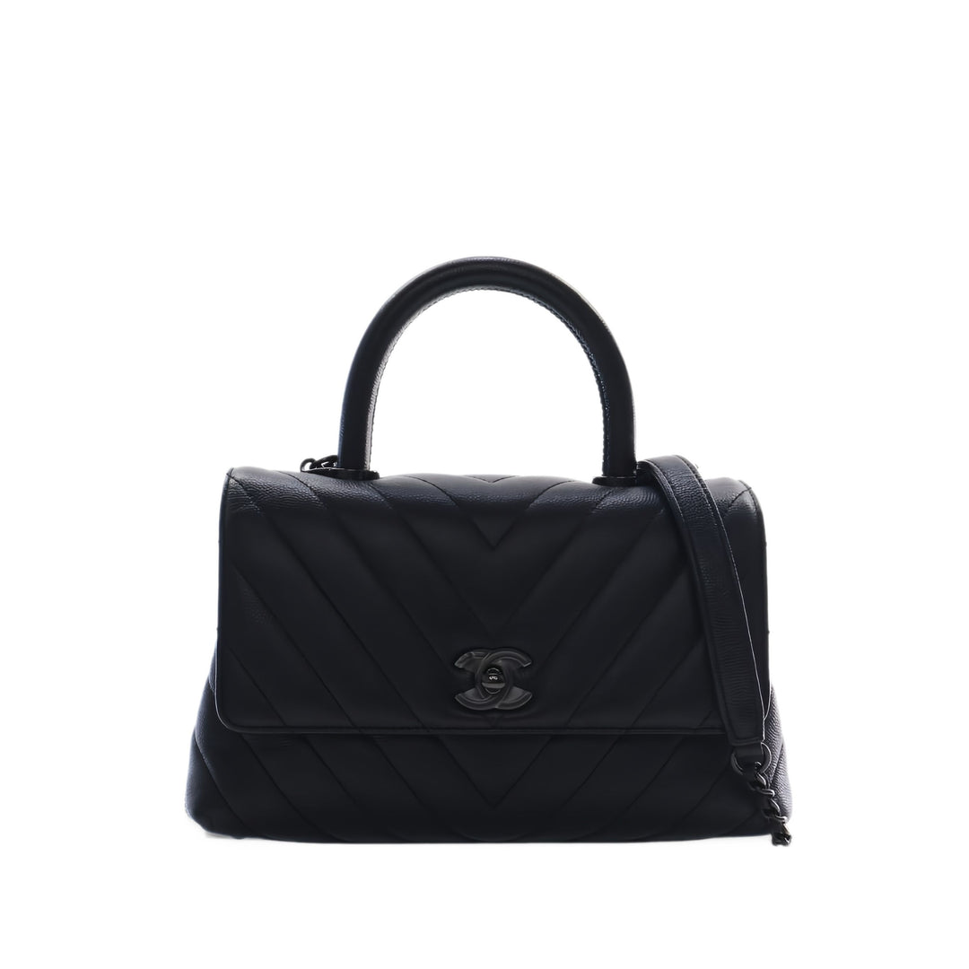 Chanel Sac à main Chevron So Coco à Petit Cuir caviar Noir – vue principale – GABY PARIS