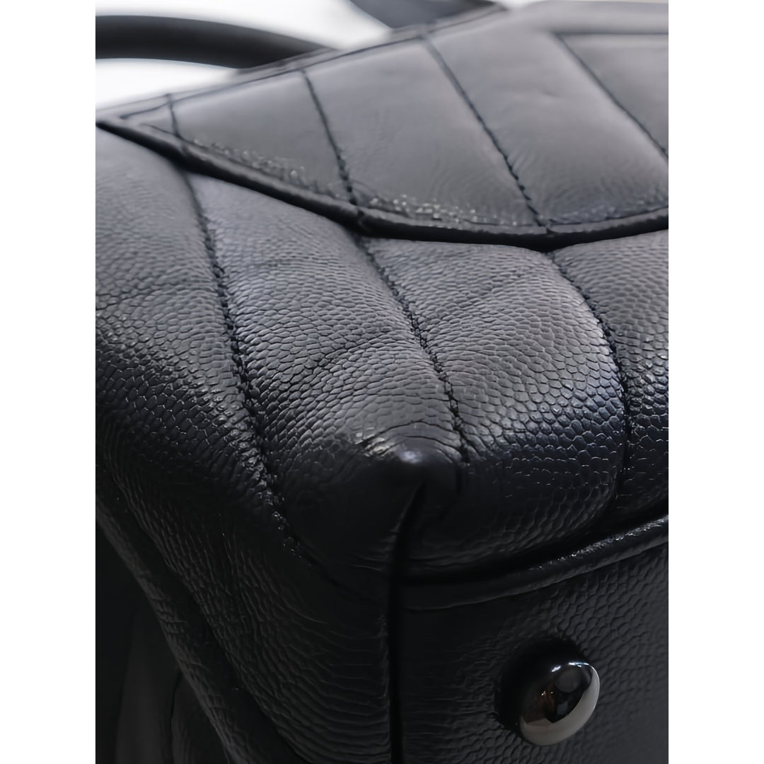 Chanel Sac à main Chevron So Coco à Petit Cuir caviar Noir – vue 7 – GABY PARIS