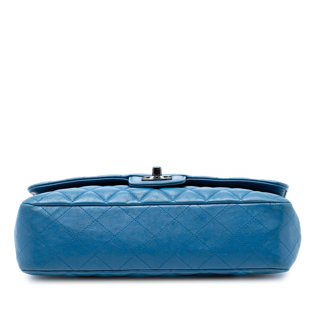 Chanel Medium Classic Cuir de veau Double rabat