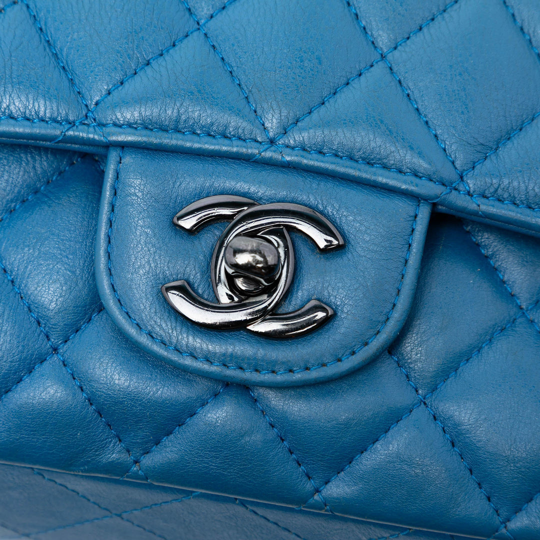 Chanel Medium Classic Cuir de veau Double rabat