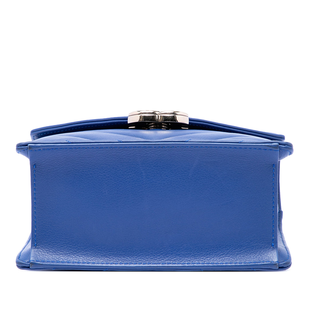 Chanel Small CC Chevron Cuir de veau Envelope à rabat