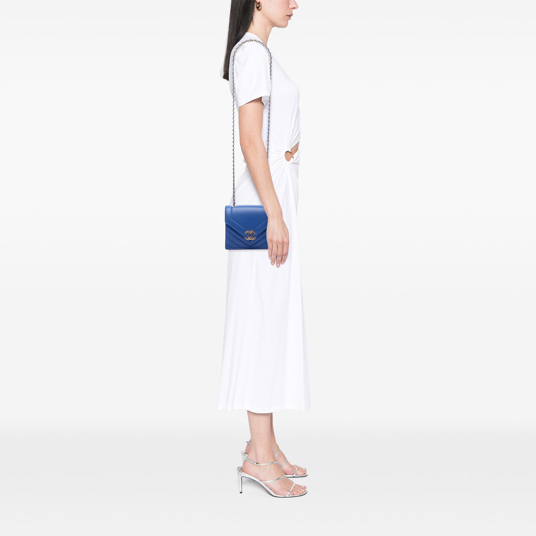 Chanel Small CC Chevron Cuir de veau Envelope à rabat