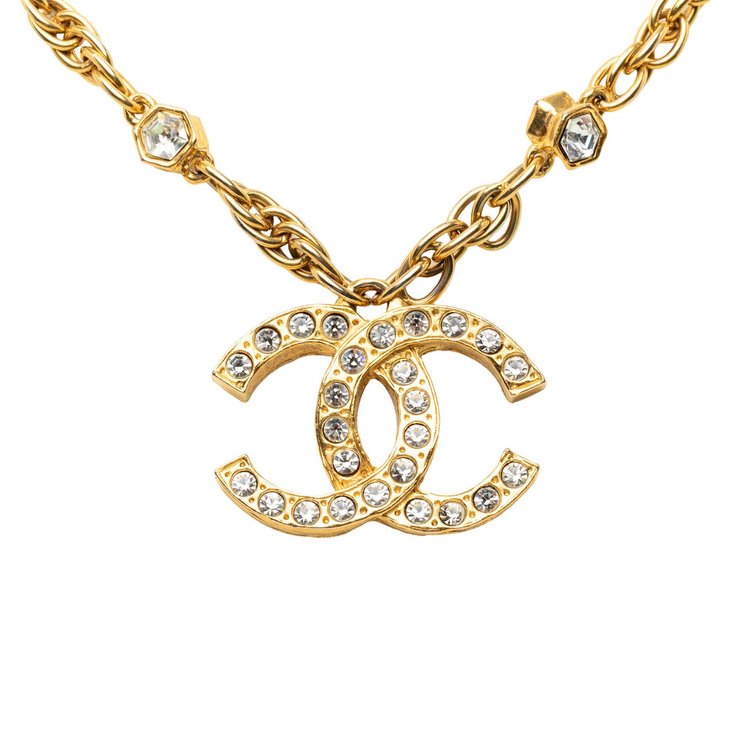 Chanel Collier CC Strass Pendant plaqué or – vue 3 – GABY PARIS