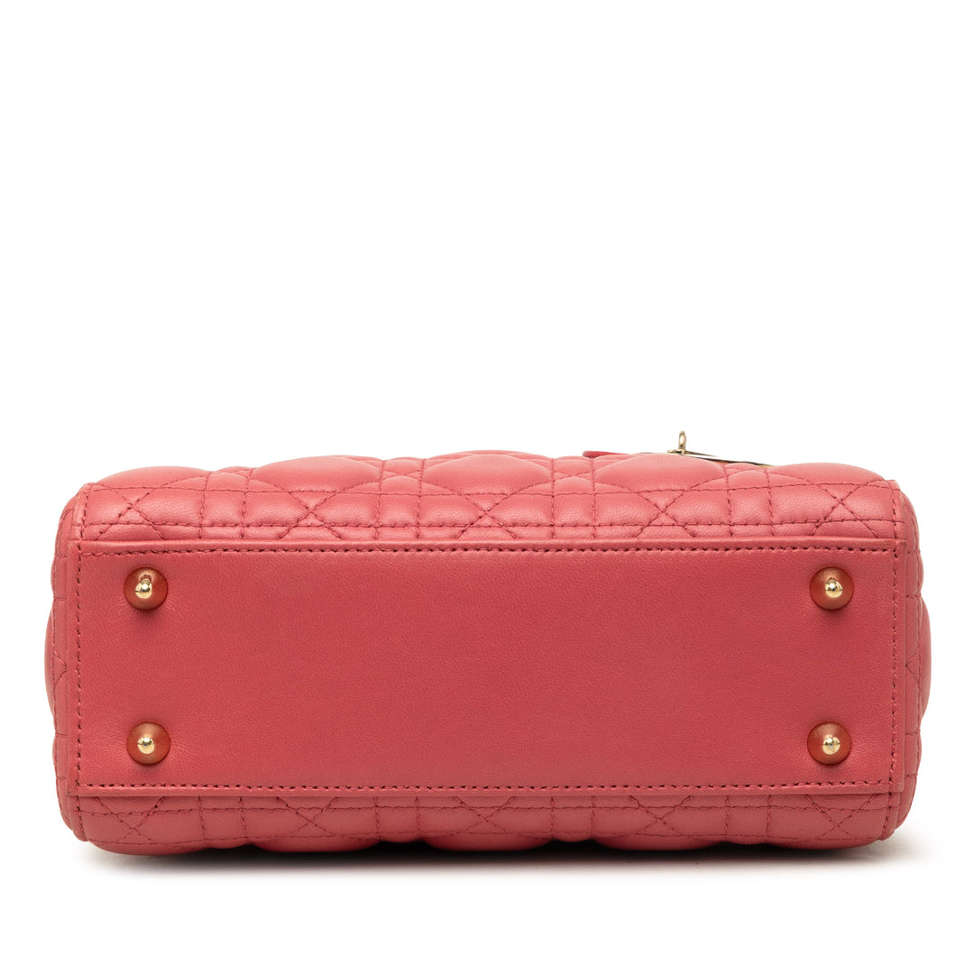Dior Sac à main Lady Dior Cannage My ABCDior Petit Cuir d'agneau Rose – vue 3 – GABY PARIS