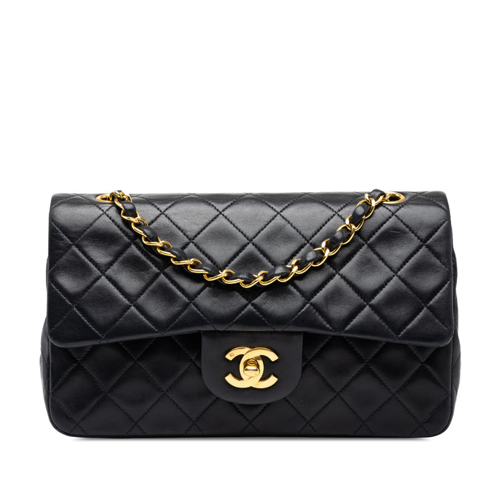 Chanel Sac porté épaule Classic Double rabat Petit Cuir d'agneau Noir – vue principale – GABY PARIS