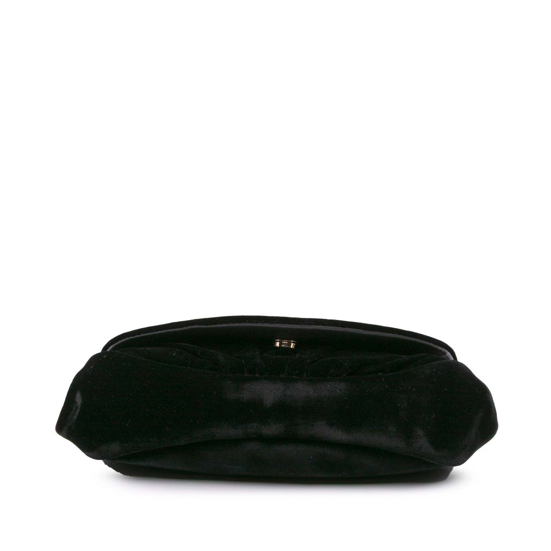 Chanel CC Velours Half Moon Wallet on Chain Noir – GABY PARIS Authentique