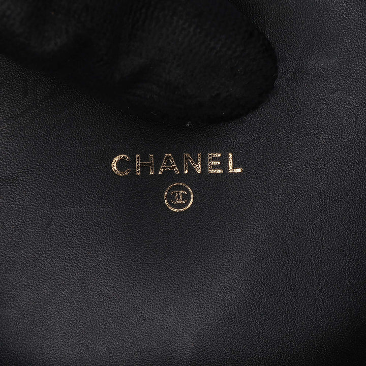 Chanel CC Velours Half Moon Wallet on Chain Noir – GABY PARIS Authentique