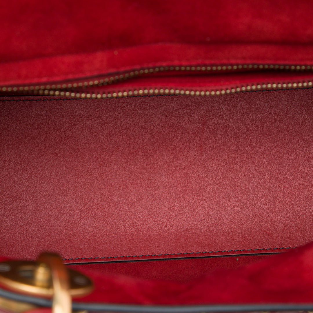 Dior Lady Dior Cannage clouté Souple Moyen Cuir d'agneau Rouge – vue 4 – GABY PARIS