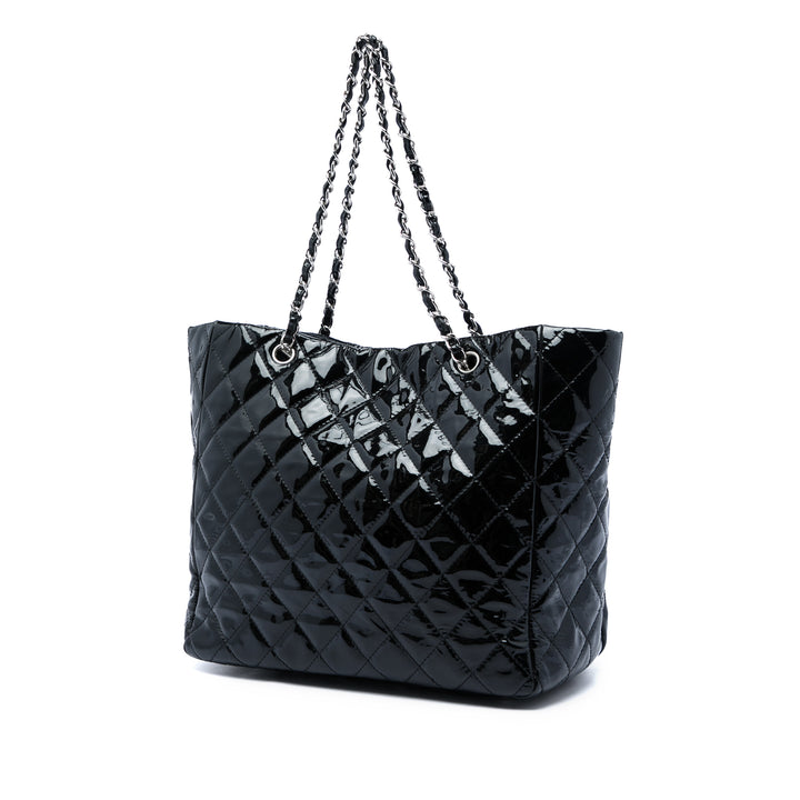 Chanel CC Matelassé Cuir verni Chic And Glitter Ligne Timeless Cabas