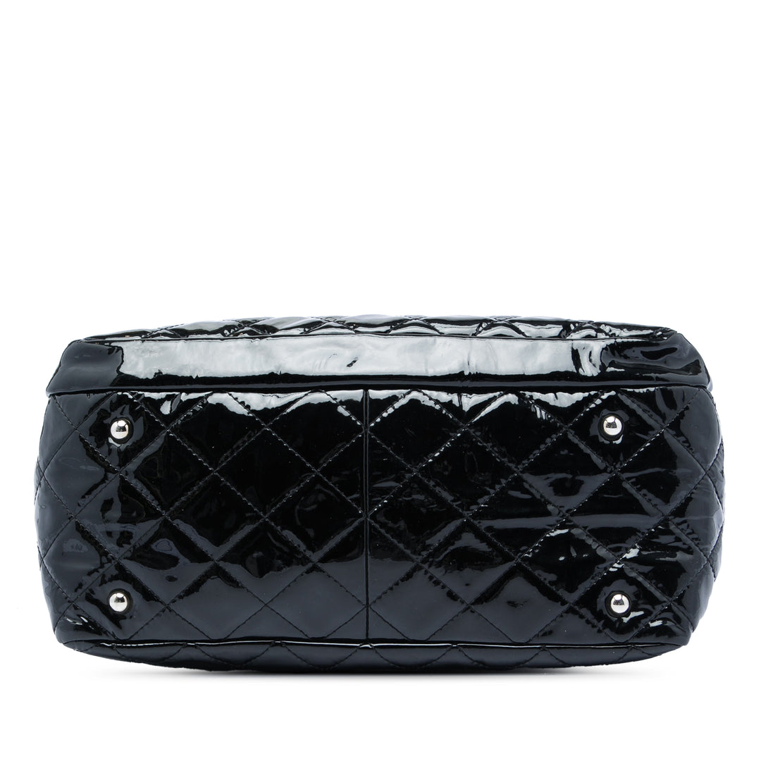 Chanel CC Matelassé Cuir verni Chic And Glitter Ligne Timeless Cabas
