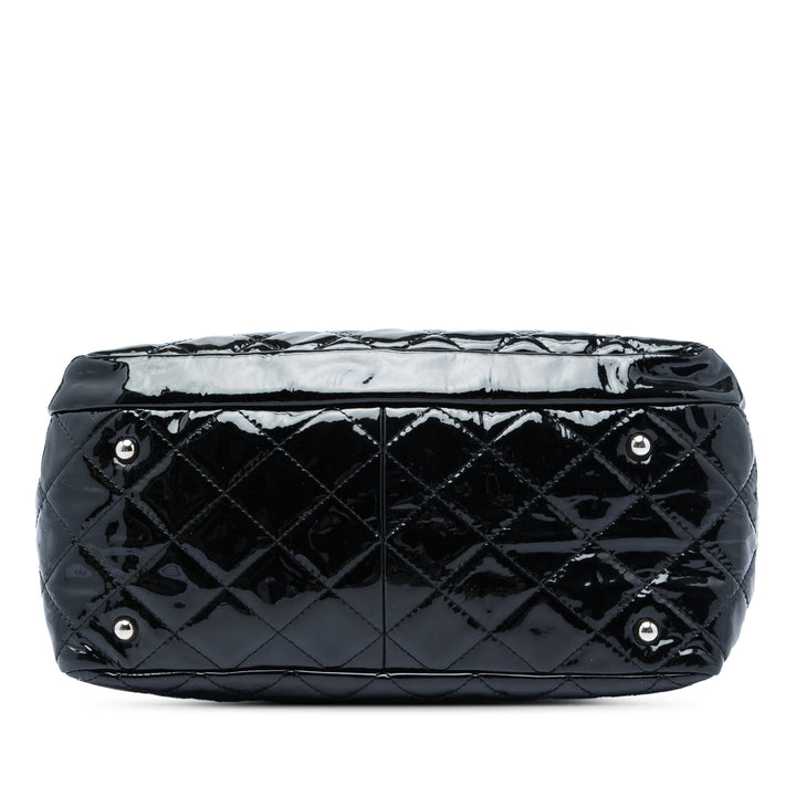 Chanel CC Matelassé Cuir verni Chic And Glitter Ligne Timeless Cabas