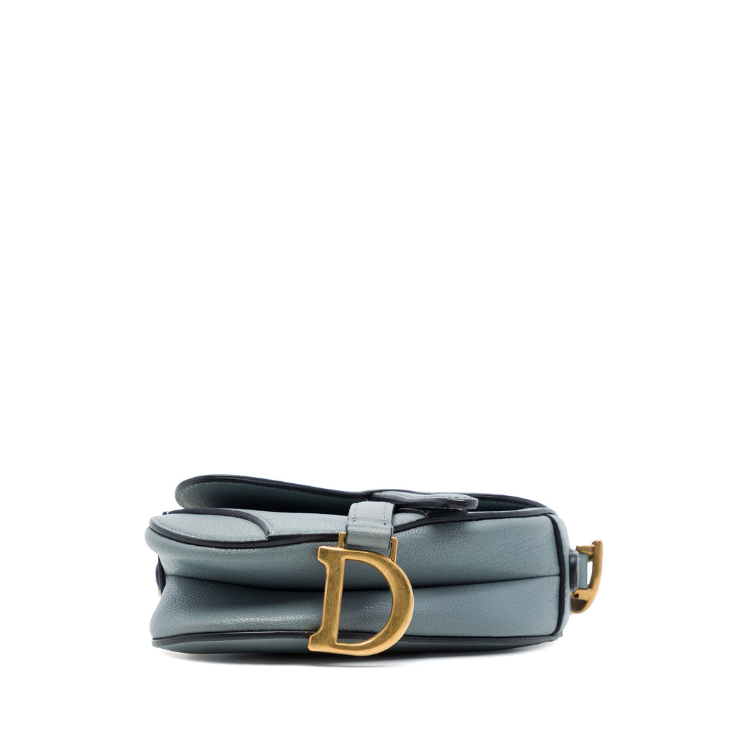 Dior Saddle Sac Micro Cuir de chèvre Bleu – vue 3 – GABY PARIS