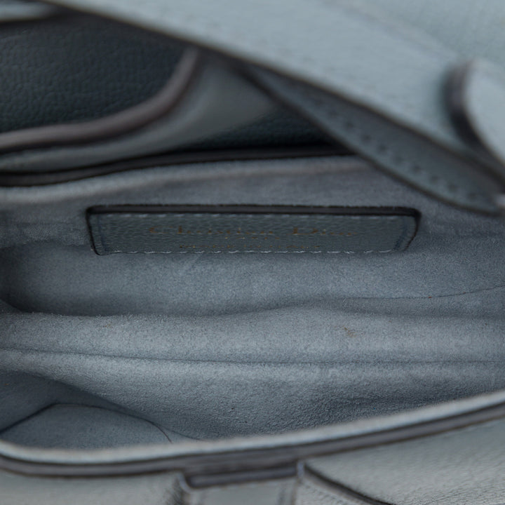 Dior Saddle Sac Micro Cuir de chèvre Bleu – vue 4 – GABY PARIS