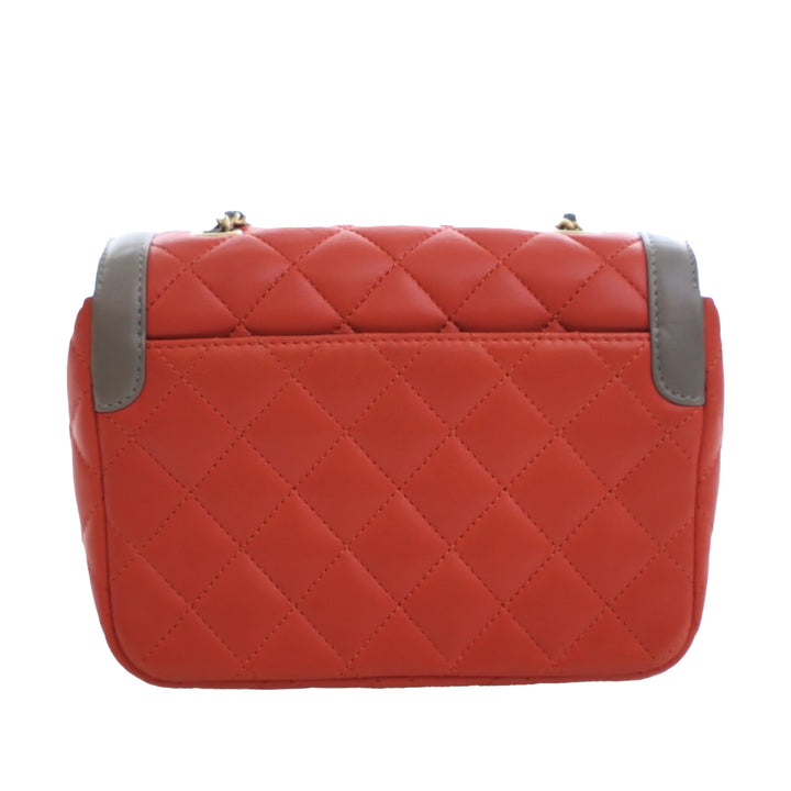 Chanel Matelassé Two Tone Day à rabat Mini Cuir d'agneau