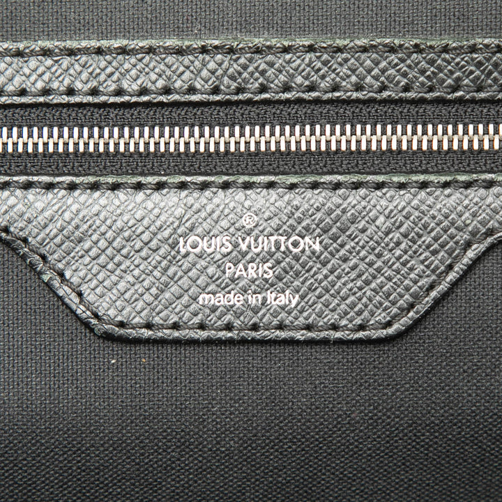 Louis Vuitton Taiga Igor Porte-documents
