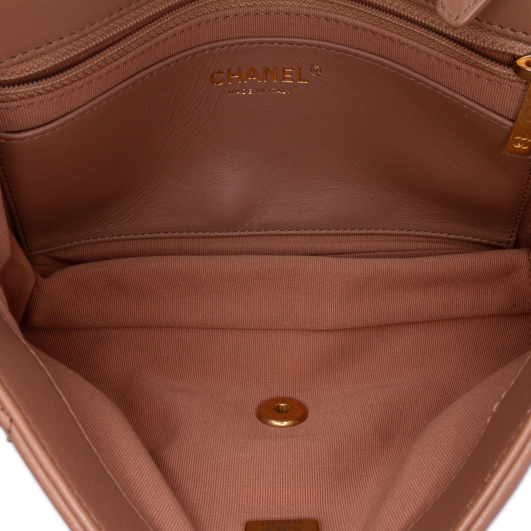Medium Quilted Lambskin Pillow Crush Flap Brown - Gaby Paris