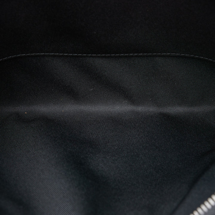 Louis Vuitton Pochette Discovery Monogram Eclipse GM Noir – vue 4 – GABY PARIS
