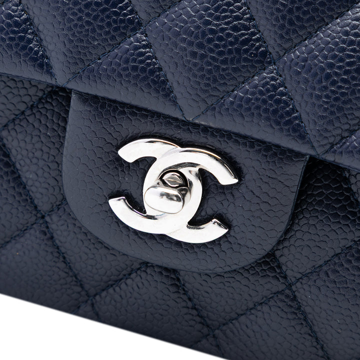 Chanel Medium Classic Caviar Double rabat