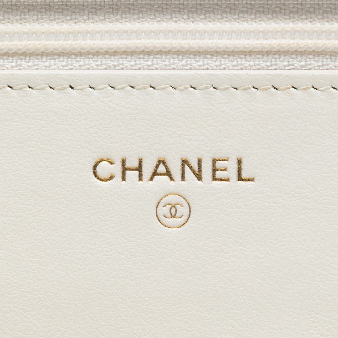 Chanel CC froissé Chevron Cuir de veau Wallet on Chain