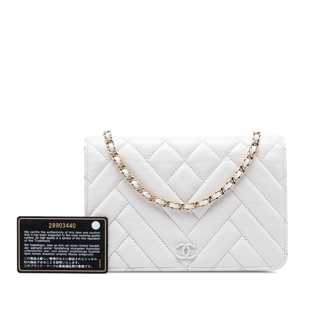 Chanel CC froissé Chevron Cuir de veau Wallet on Chain