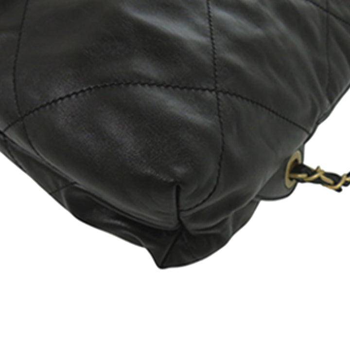 Chanel Large Matelassé brillant Cuir de veau 22 Sac à dos