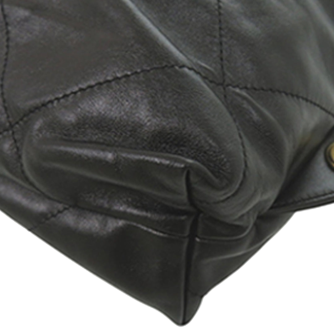 Chanel Large Matelassé brillant Cuir de veau 22 Sac à dos