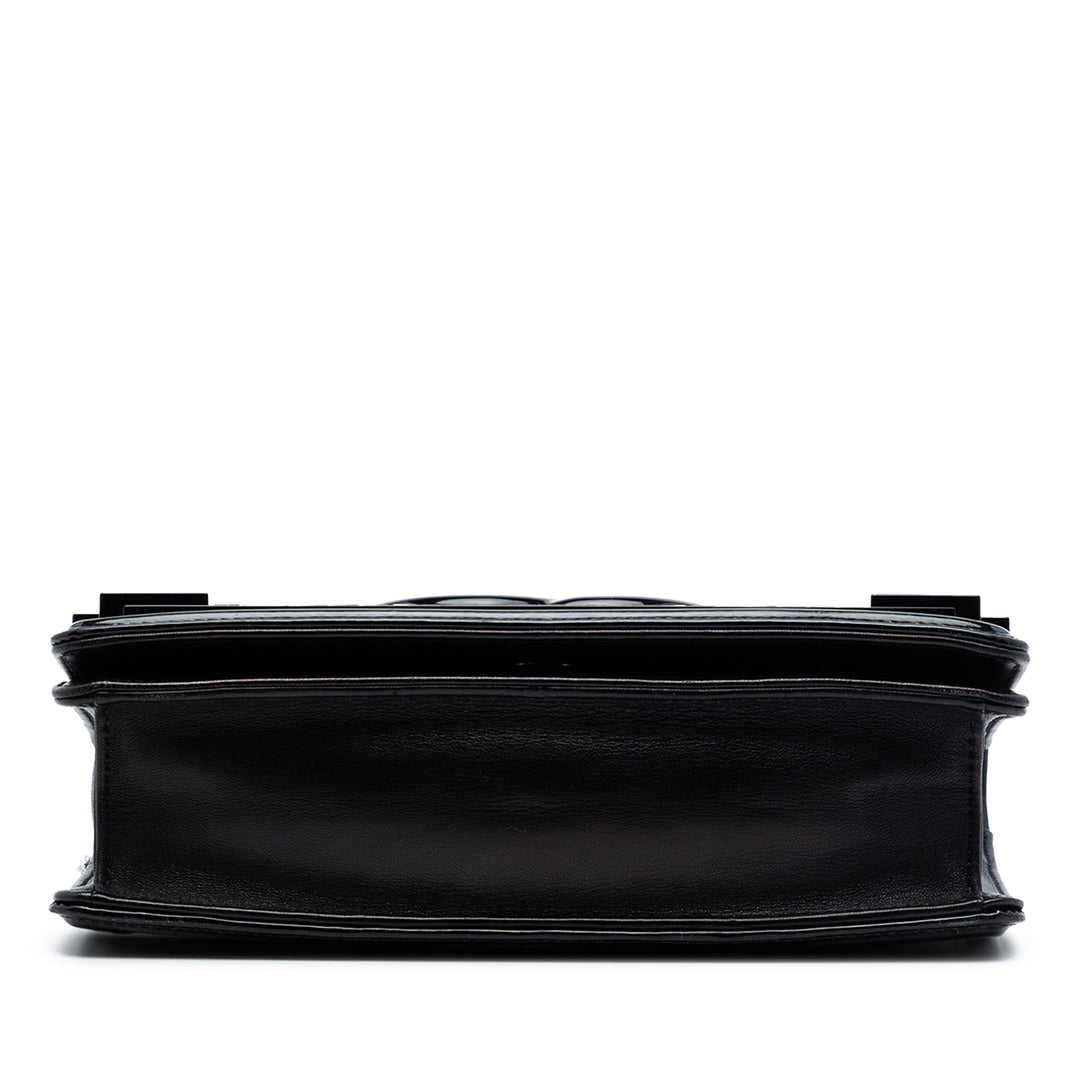 Chanel Cuir verni et Acrylic Cristal Embellished Boy Brick Horizontal à rabat