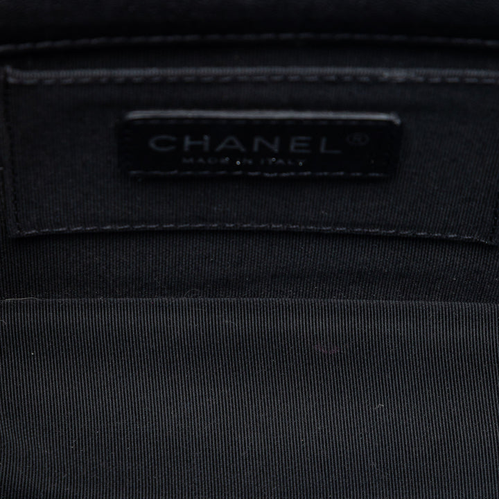 Chanel Cuir verni et Acrylic Cristal Embellished Boy Brick Horizontal à rabat
