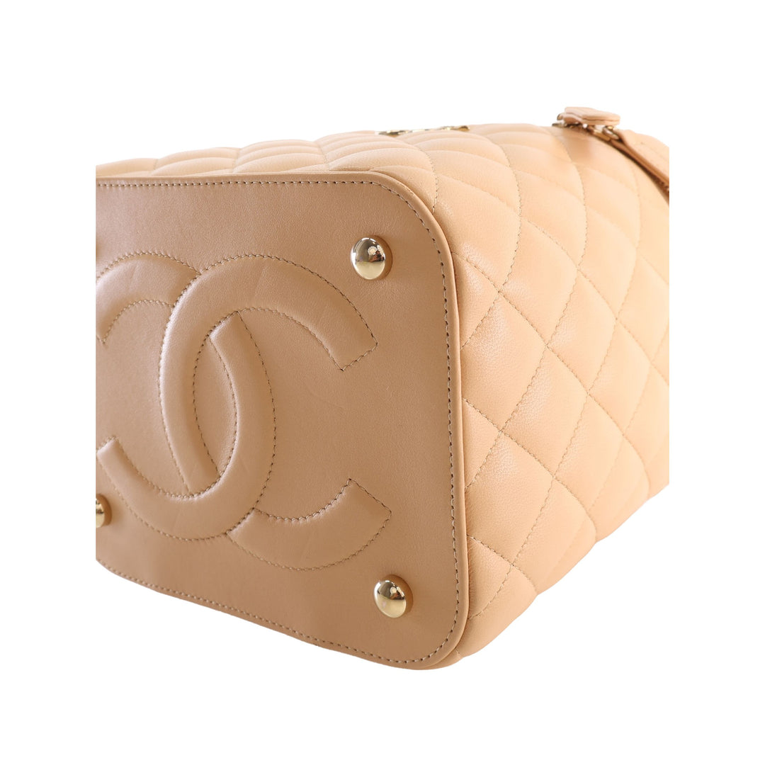 Chanel Vanity CC Matelassé avec chaîne Cuir d'agneau Beige – vue 10 – GABY PARIS