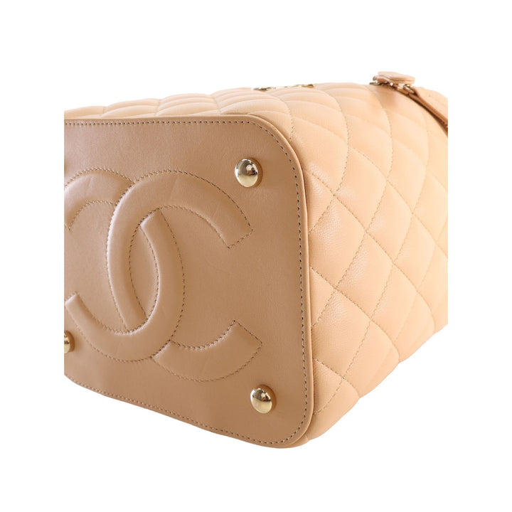 Chanel Vanity CC Matelassé avec chaîne Cuir d'agneau Beige – vue 10 – GABY PARIS