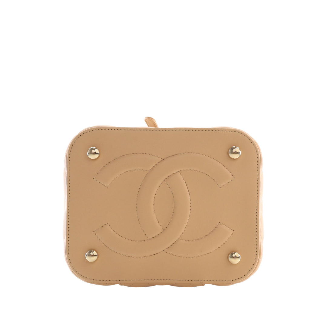 Chanel Vanity CC Matelassé avec chaîne Cuir d'agneau Beige – vue 3 – GABY PARIS