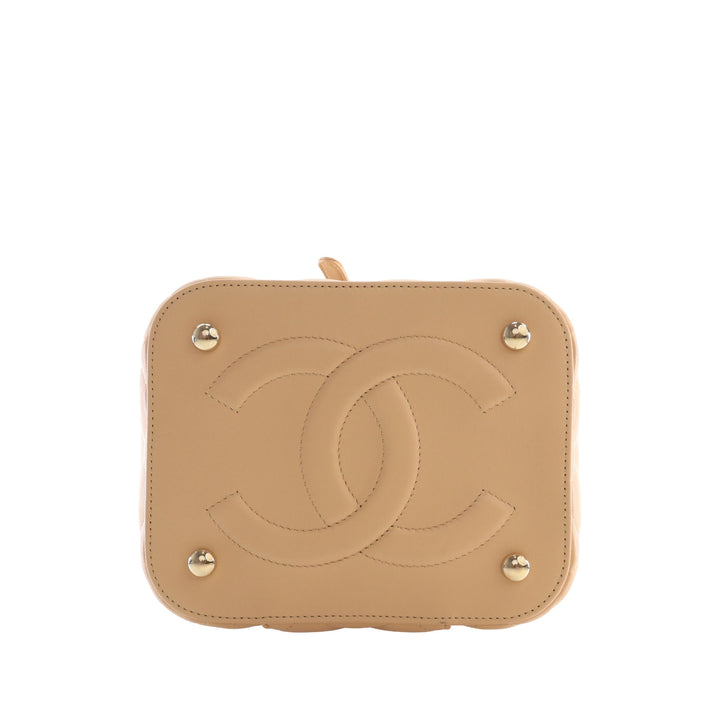 Chanel Vanity CC Matelassé avec chaîne Cuir d'agneau Beige – vue 3 – GABY PARIS